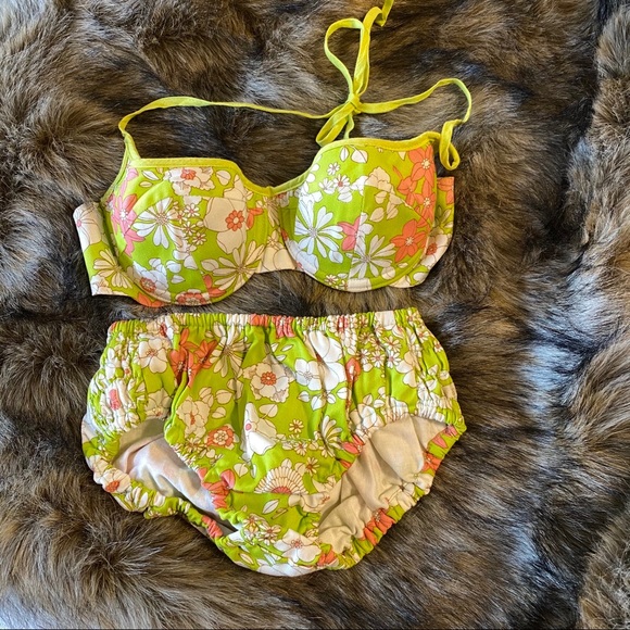 💔SOLD 💔 Gorgeous vintage bikini - Picture 2 of 9